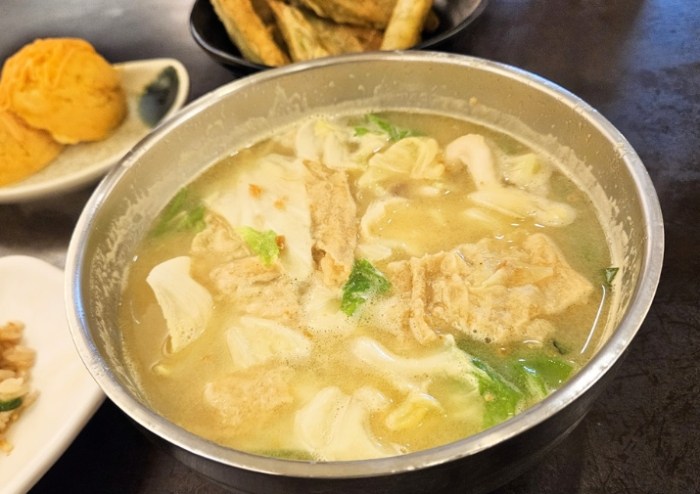 大樹下老攤素食鹽酥G